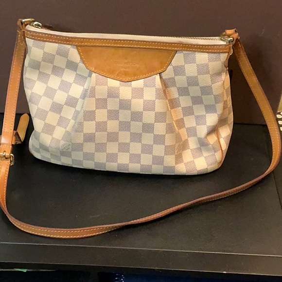 Louis Vuitton Siracusa PM - Picture 1 of 9